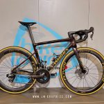 Glossy Chrome Gold Leaf Graphics with Carbon Grey Background - Specialized S-Works Tarmac SL8 2024 - Roval Rapide CLX 2021, CLX 2 II 2022