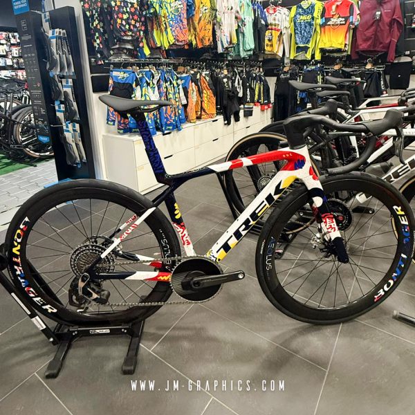 Bontrager Aeolus RSL 51 TLR Disc 2022 - JM Graphics