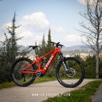 Trek Rail Gen 4 2022 - RockShox ZEB Ultimate AXS 2023 - RockShox Super Deluxe Ultimate Thru Shaft - Gloss Holographic Chrome graphics wi