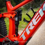 Trek Rail Gen 4 2022 - RockShox ZEB Ultimate AXS 2023 - RockShox Super Deluxe Ultimate Thru Shaft - Gloss Holographic Chrome graphics wi