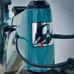Pivot Shuttle LT 2025 - Gloss chrome grey graphics with black background