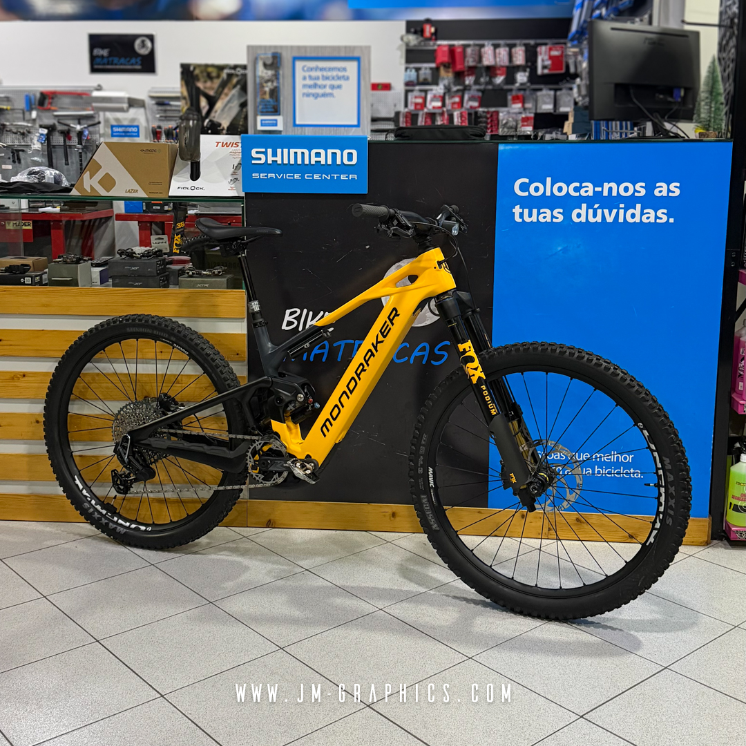 Fox Podium Factory 2026 - Gloss Mondraker Dense Yellow Graphics with Black Background